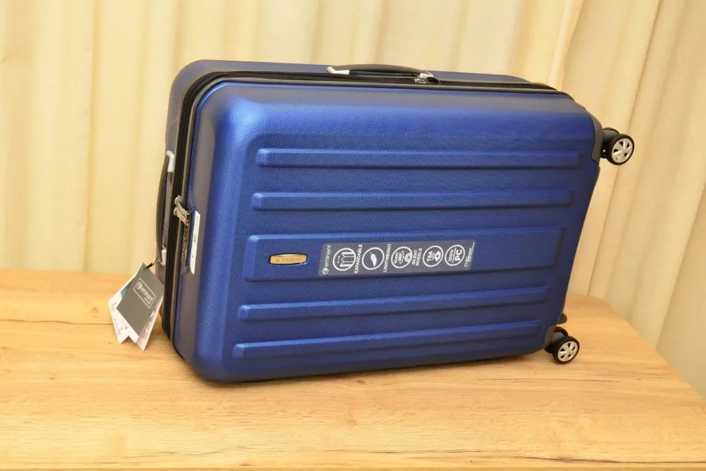 Testing Eminent Cape Town Expandable Size L Suitcase
