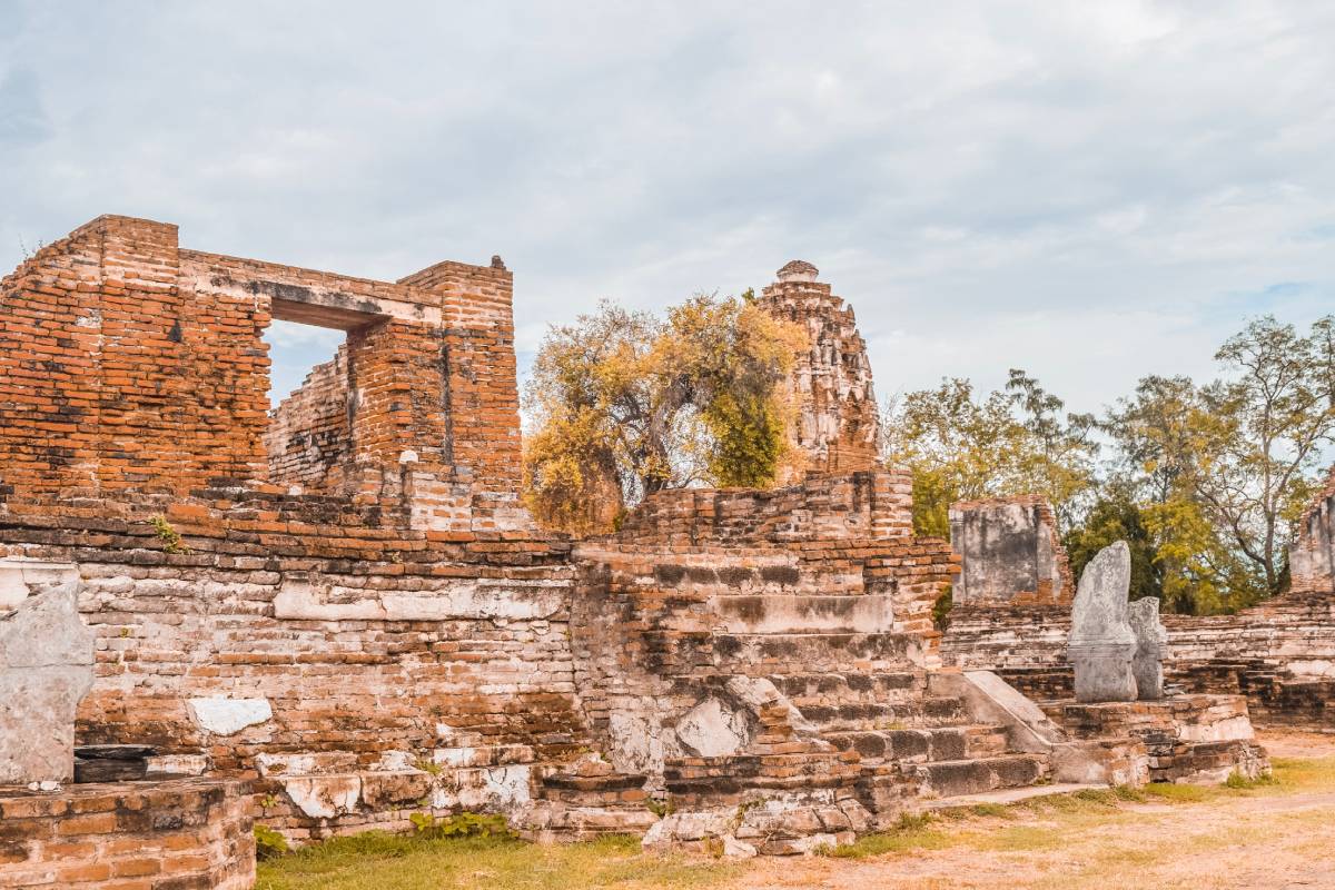 Traversing Through Time: Ayutthaya's Ancient Ruins