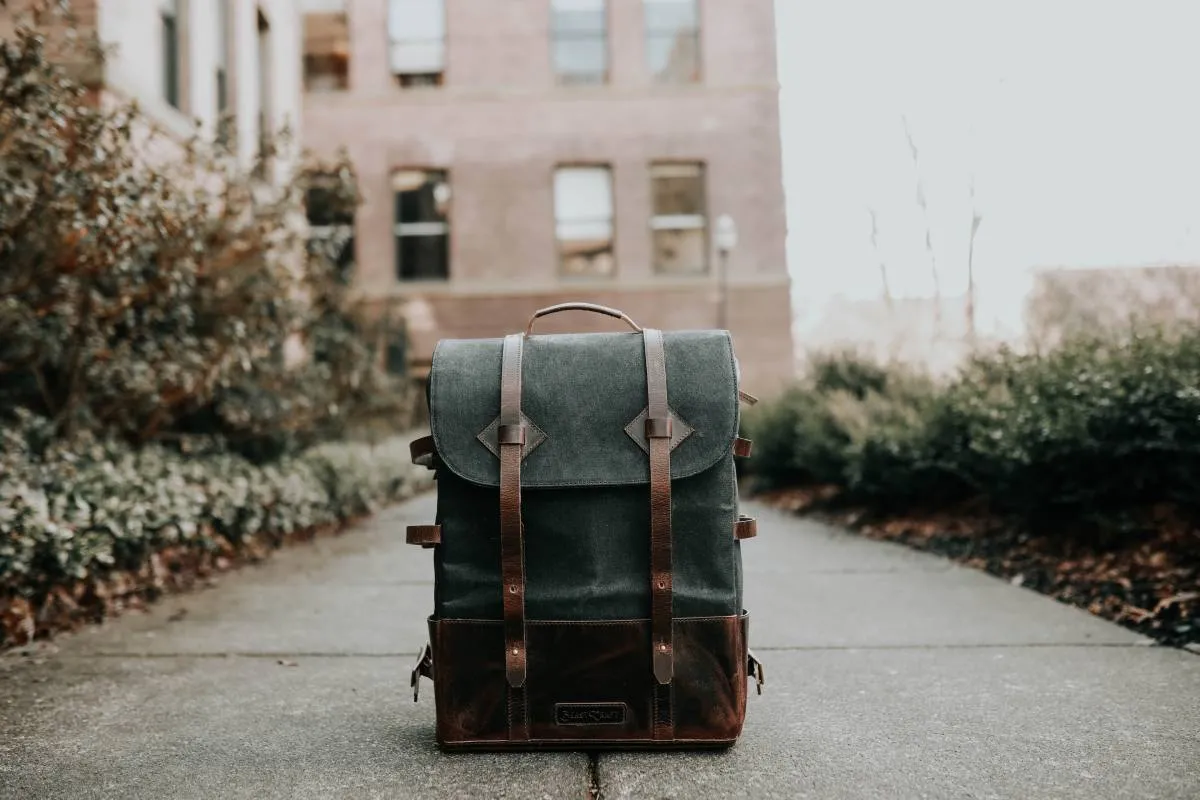 Can You Use a Backpack as a Carry-On? 2 Can You Use a Backpack as a Personal Item?