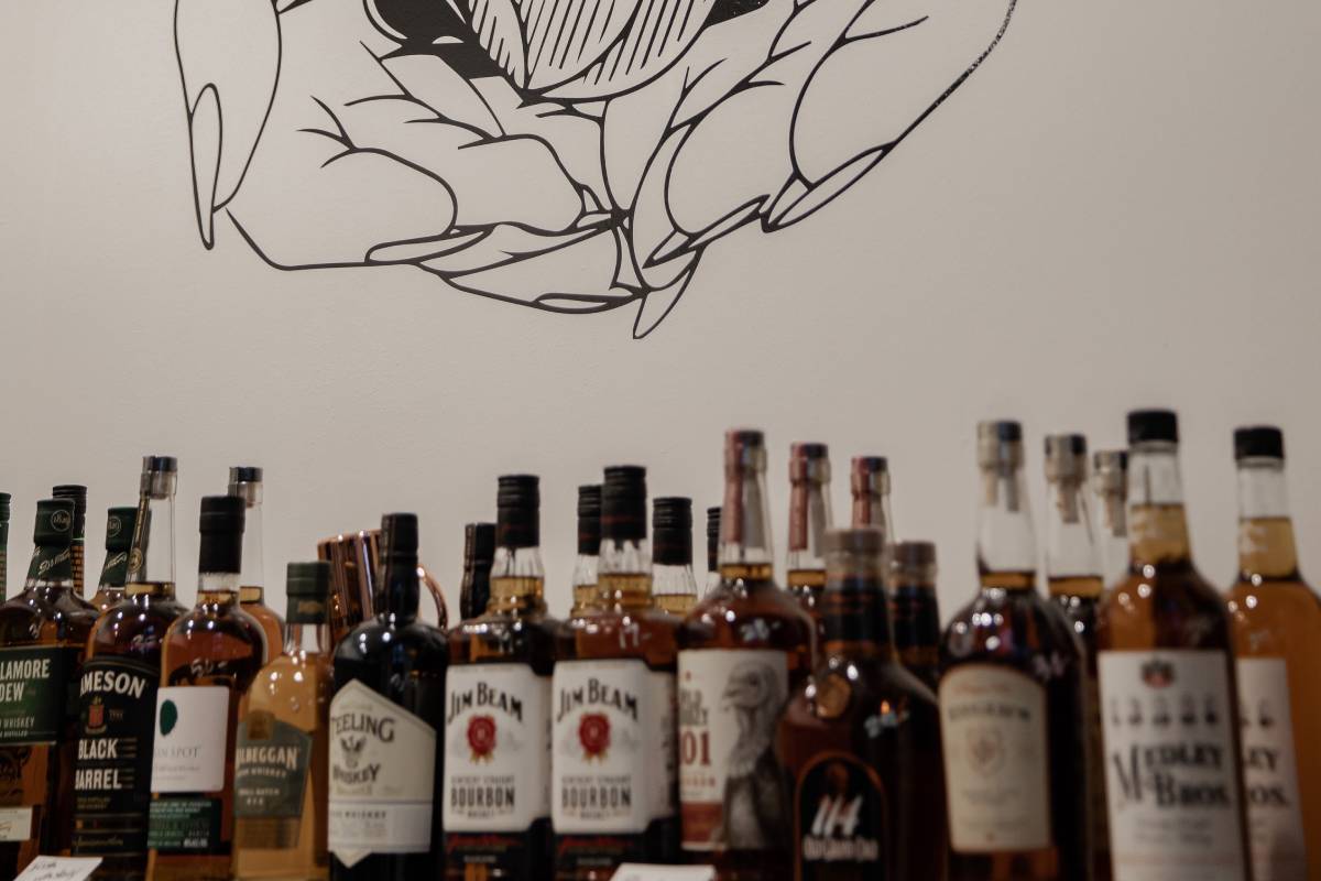 Can You Bring Alcohol on a Plane? The Ultimate Guide to Flying Booze-Friendly!