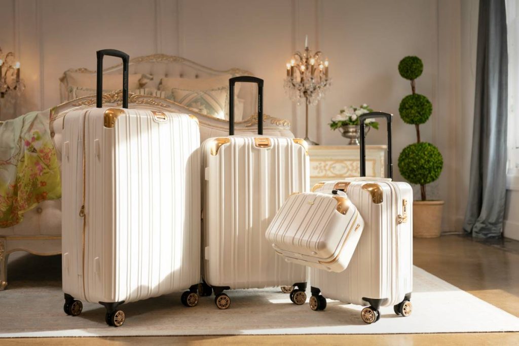 Do Airlines Prefer Hard or Soft Luggage? CleverJourney