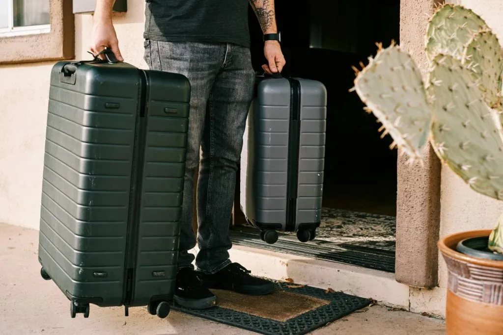 Do Airlines Prefer Hard or Soft Luggage? CleverJourney