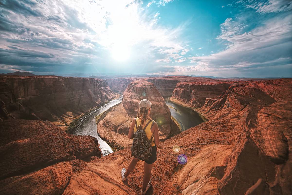 A Penny-Pincher’s Paradise: Unveil How to Travel on a Budget without Compromising Your Experience!