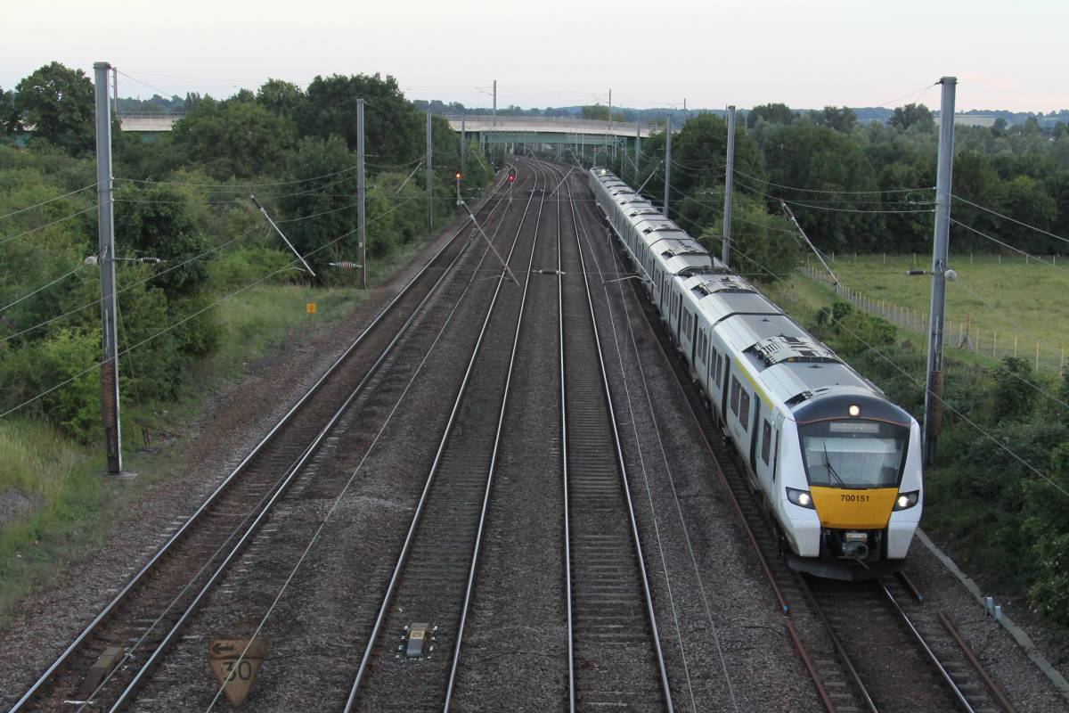 "Record-Breaking Year for International Rail Travel: Insights & Challenges"