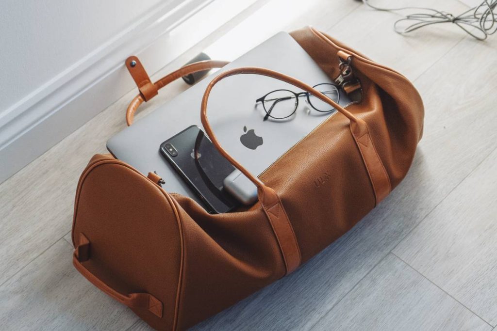 Can You Bring Knives on Planes in Checked or Hand Luggage?