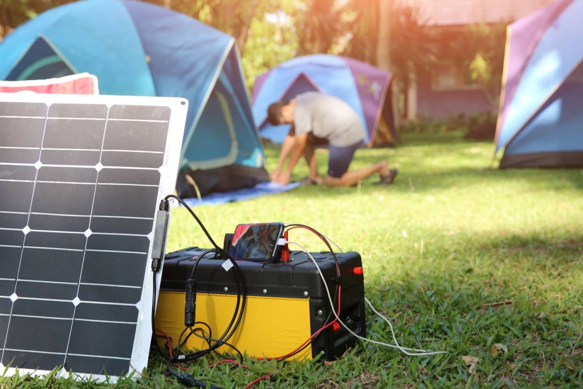 From Campsites To Homes: Versatile Uses Of Solar Generators 2 Camping Essentials: Solar Generators On The Go