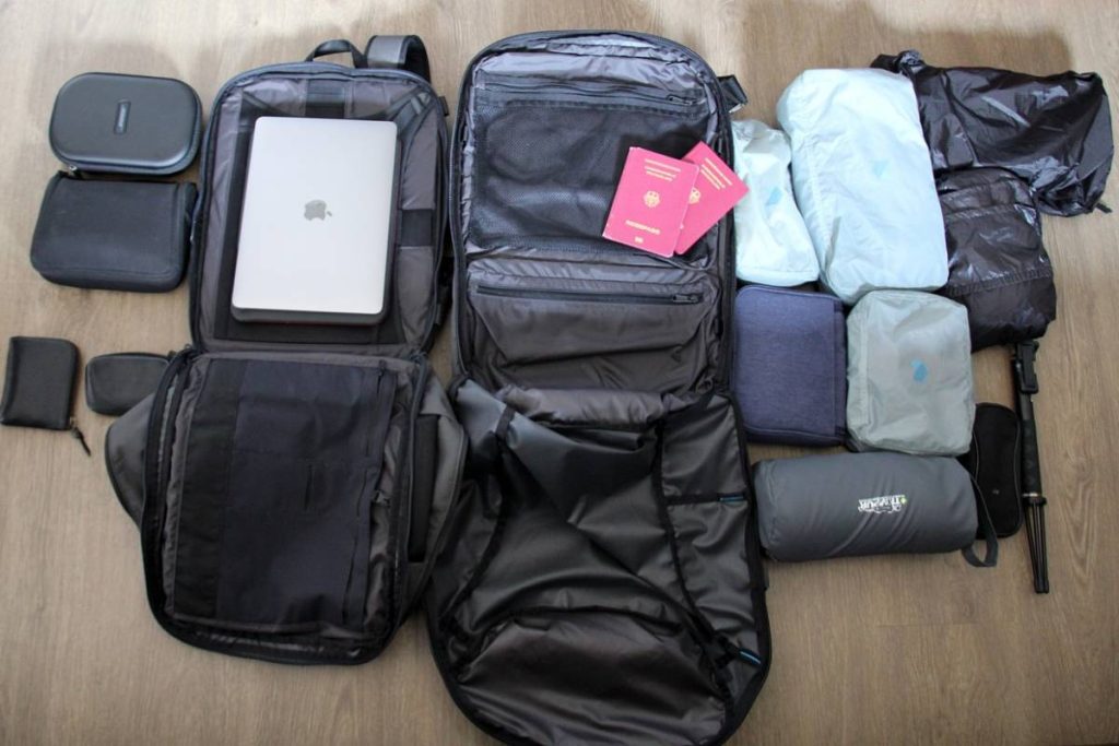 Can You Bring Knives on Planes in Checked or Hand Luggage?