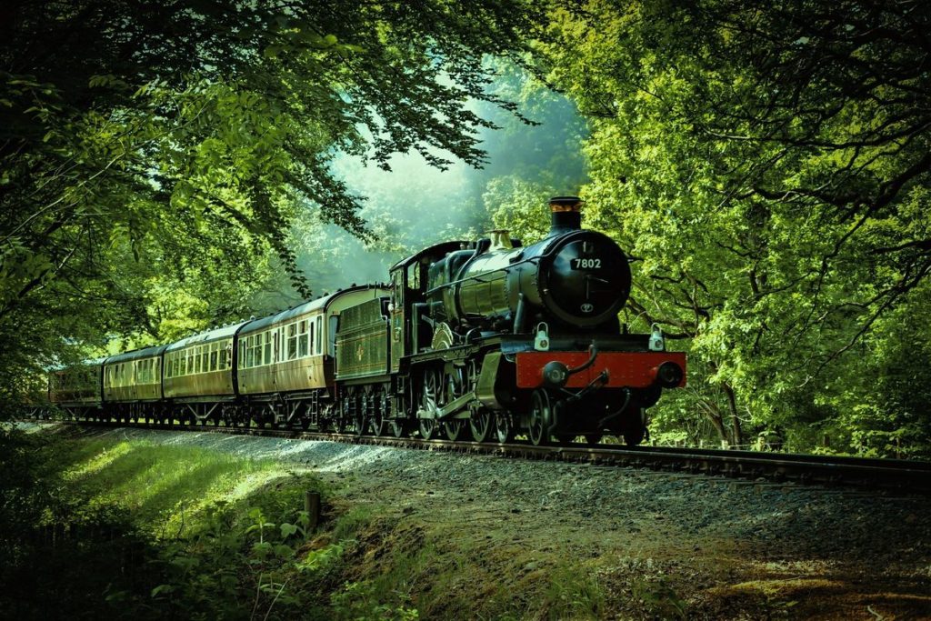 From the charming streets of Paris to the canals of Venice, explore the top destinations in Europe that are easily accessible from Germany by train.