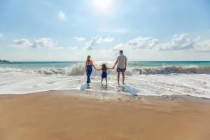 Traveling with Your Kids Makes Them Better in School