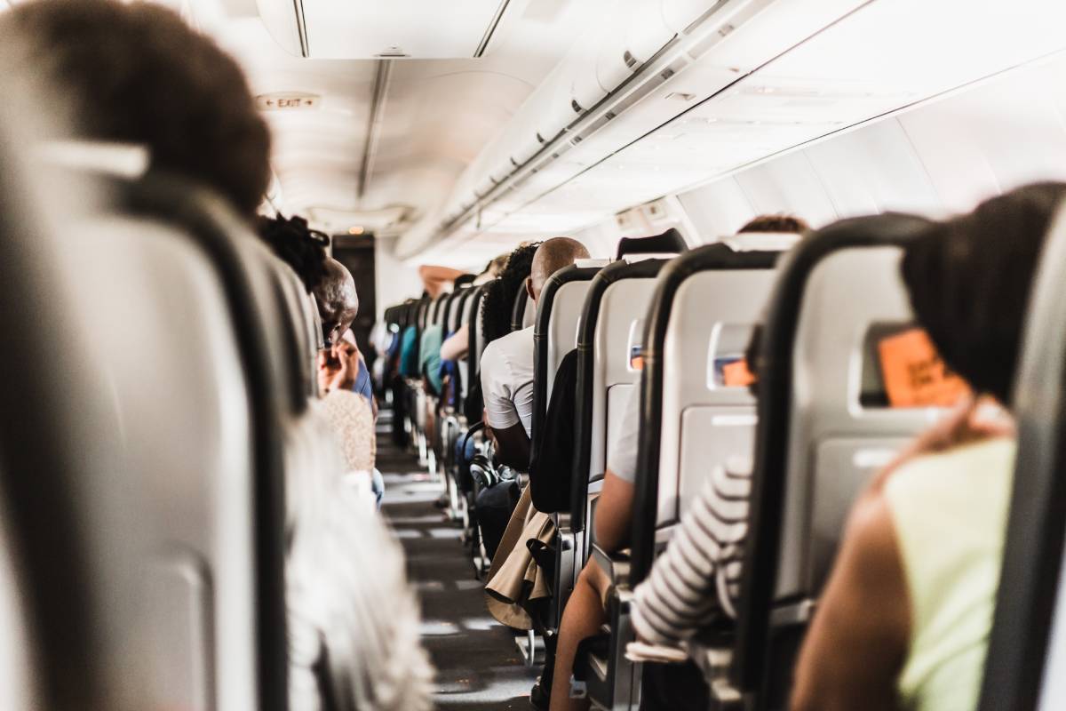 Your Ultimate Airplane Legroom Guide: Navigate the Skies with Maximum Comfort!