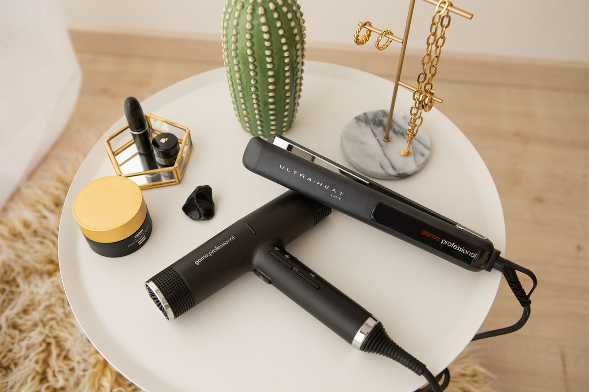 Can You Bring a Hairdryer on a Plane? Everything You Need to Know!