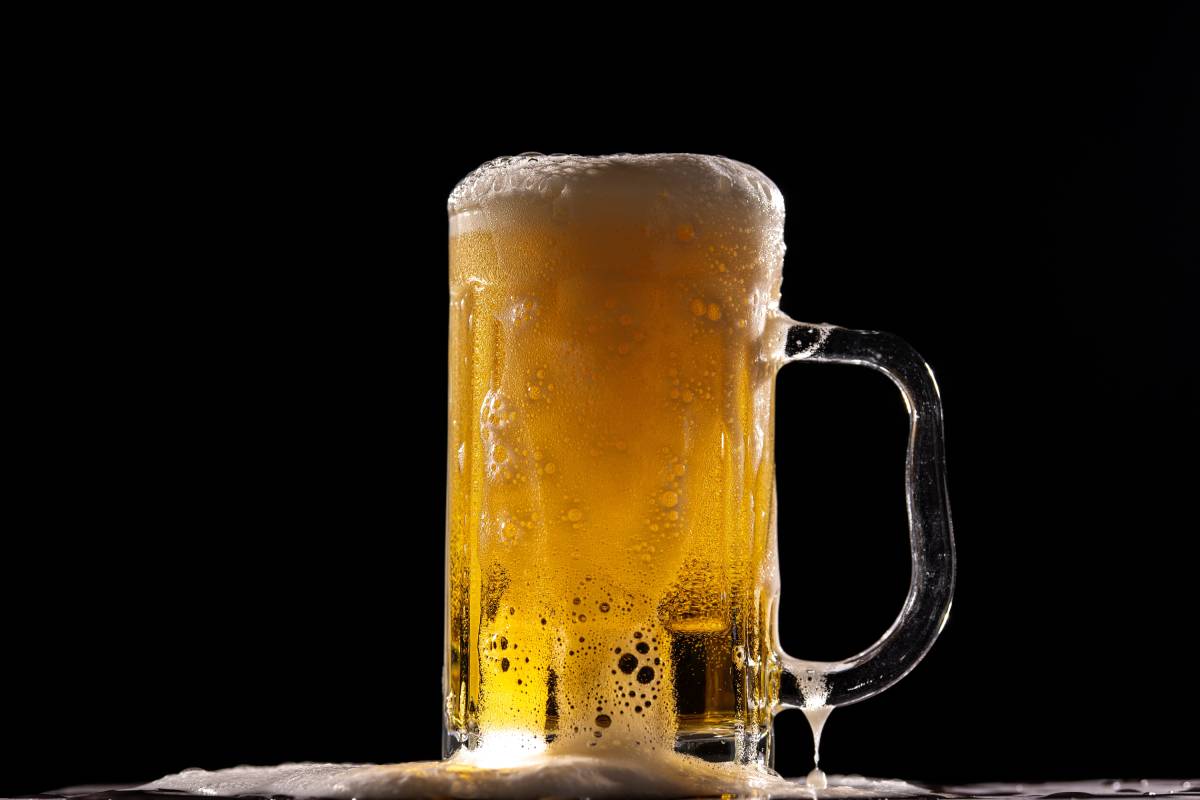 Can You Put Beer in a Checked Bag? Unveiling the Secrets for Thirsty Travelers