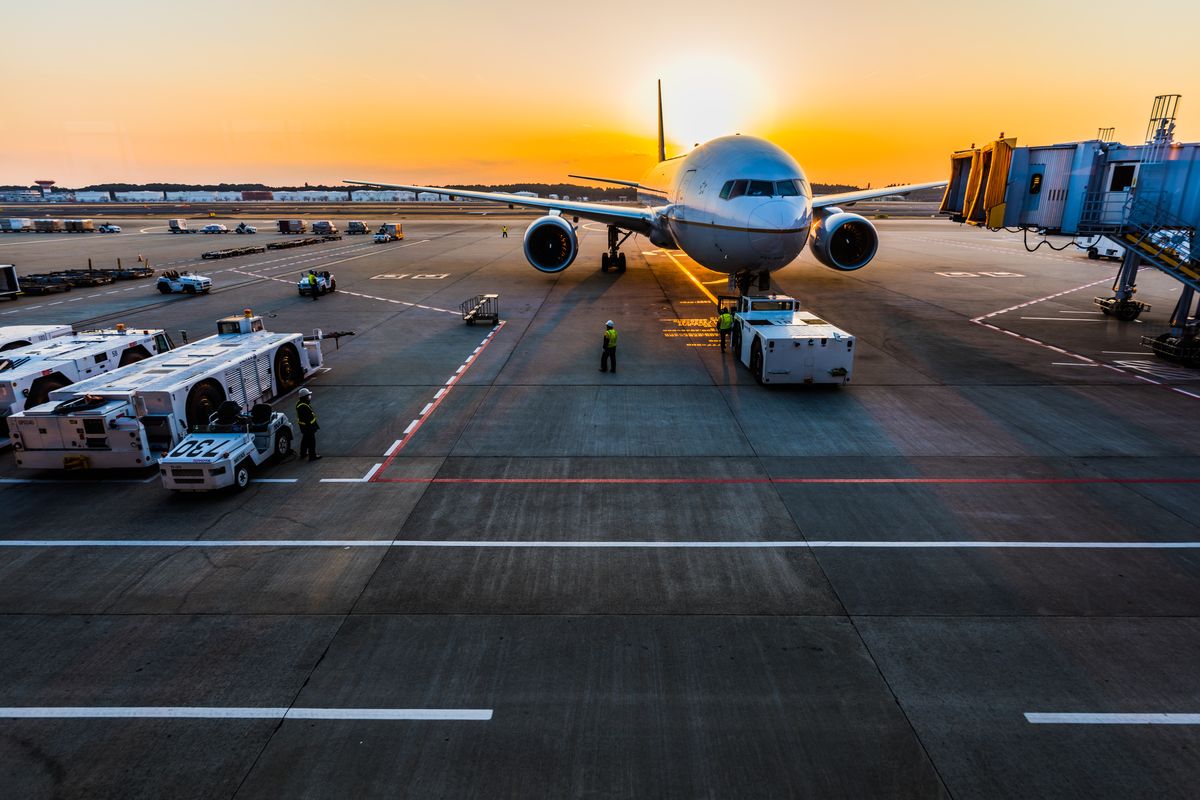 Securing the Best Seat in the Sky: Your Guide on How to Get the Best Airplane