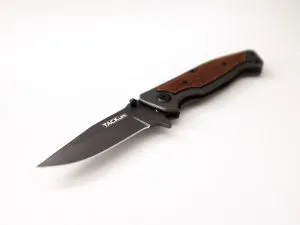 Can You Bring Knives on Planes? - Clever Journey | Travel Gear Reviews, Packing Tips, Travel Advice