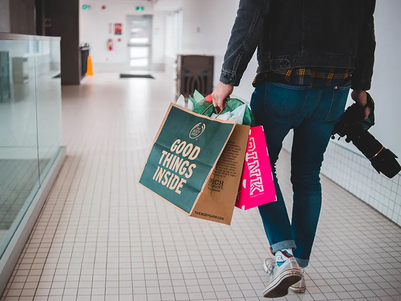 Can You Bring a Shopping Bag on a Plane?