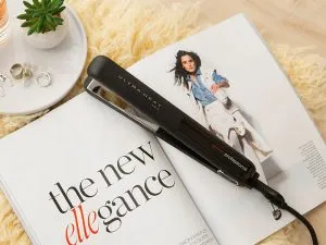 Electric hair straightener